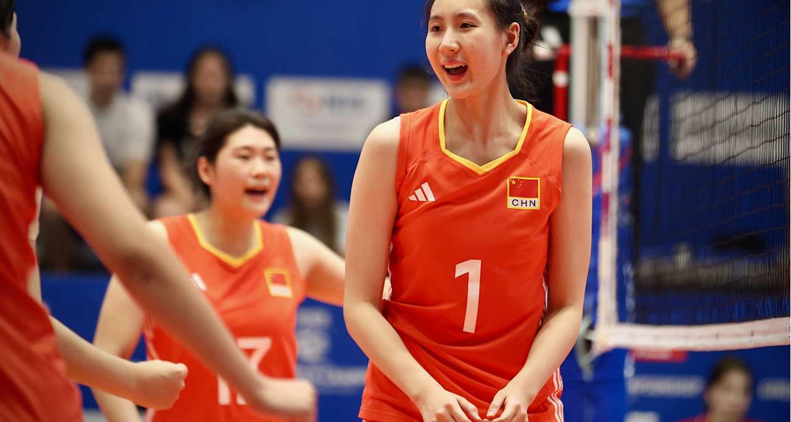 AG体育-U19世锦赛-黄悦鑫25分揽得分王中国女排3-2逆转进8强(女排u19世锦赛直播)